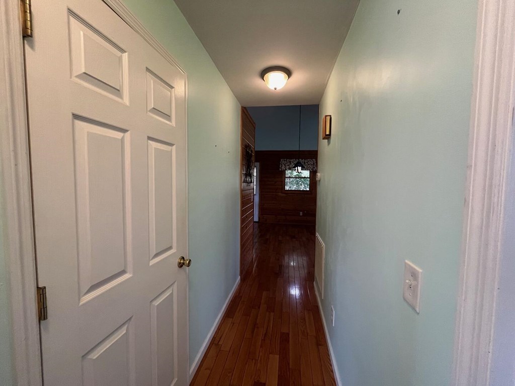 142 Arrowhead Trail Hayesville, NC 28904 - Photo 19 of 41 a view of a hallway