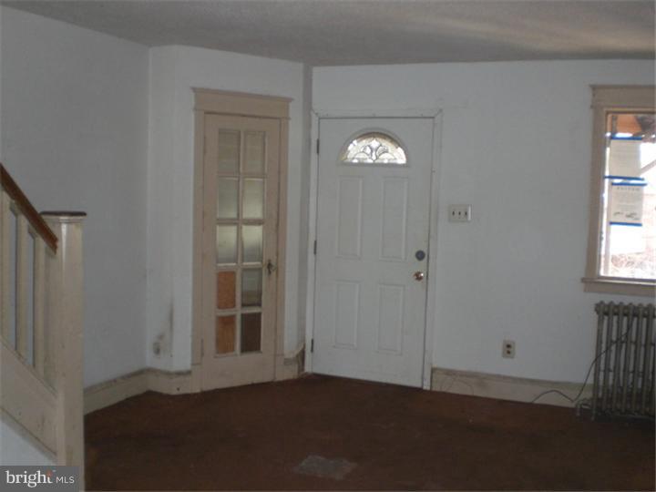 449 Copley Road Upper Darby, PA 19082 - Photo 12 of 13