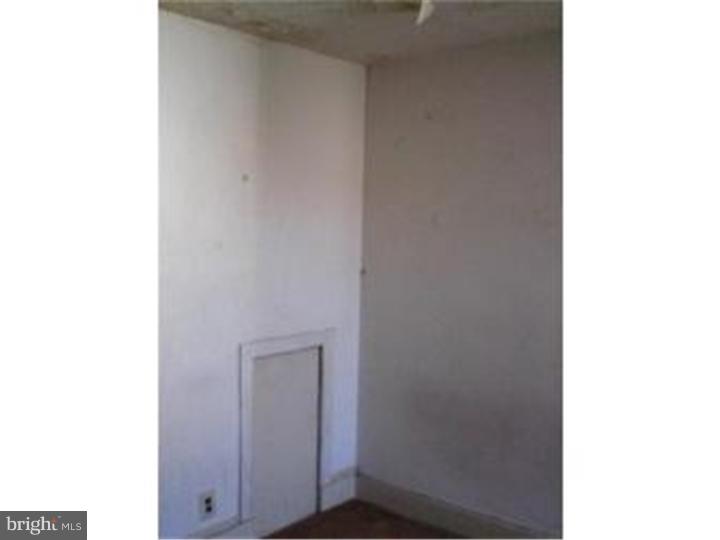 449 Copley Road Upper Darby, PA 19082 - Photo 6 of 13