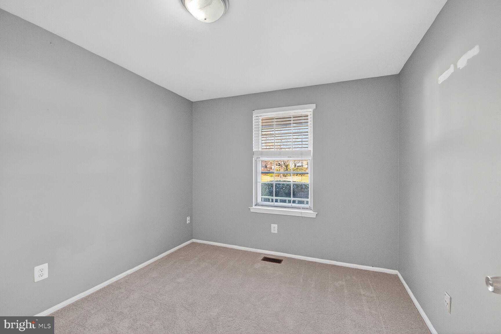 14 Braxton Drive Sterling, VA 20165 - Photo 12 of 28 an empty room with a window