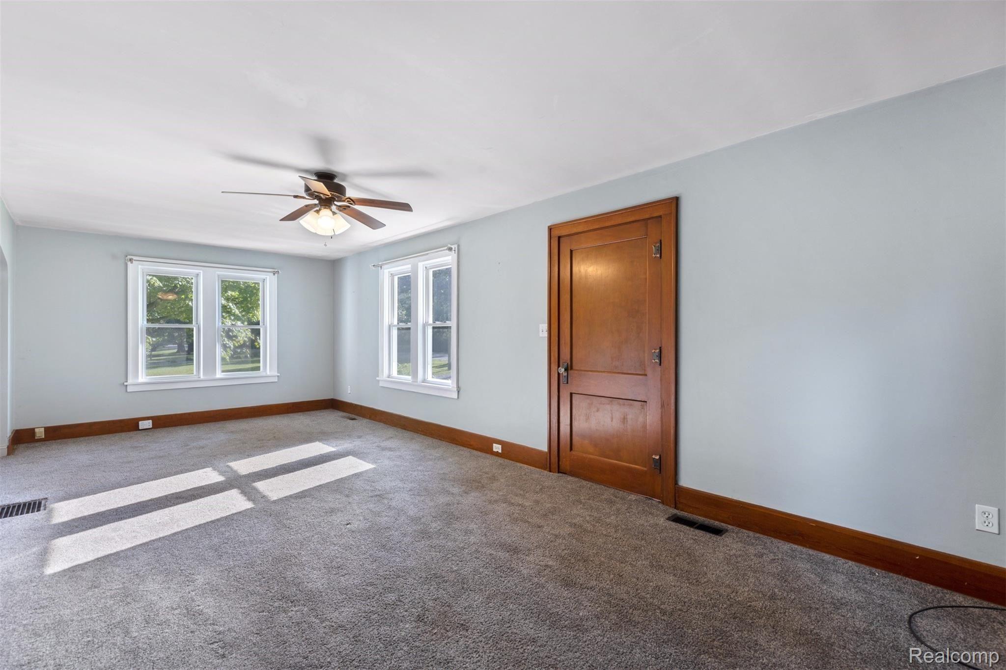 875 County Farm Road Howell, MI 48843 - Photo 10 of 33 D5134574-D705-4037-9C31-D3320E2CB6D1.jpeg