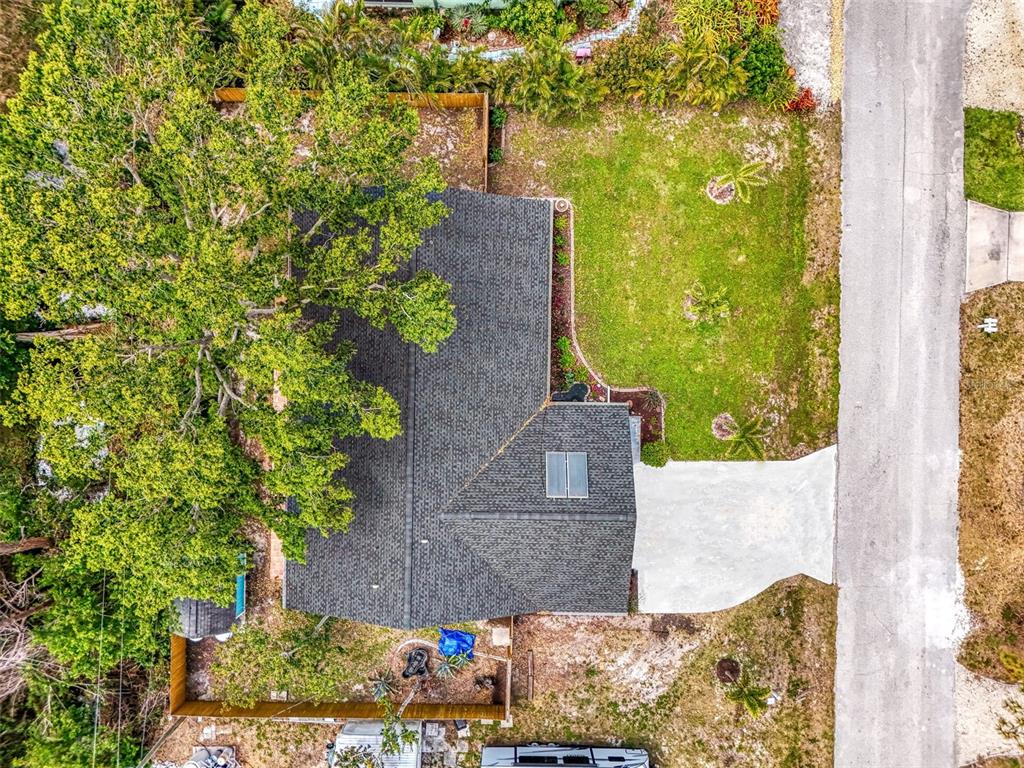 1137 Ponderosa Road Venice, FL 34293 - Photo 47 of 48 front view of a house with a yard