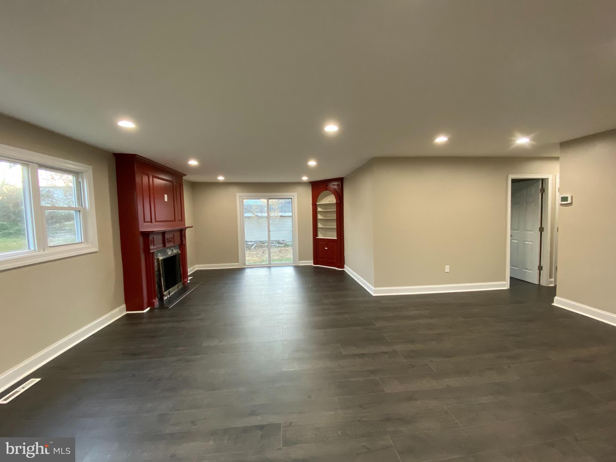 2028 North Rolling Road Baltimore, MD 21244 - Photo 11 of 64