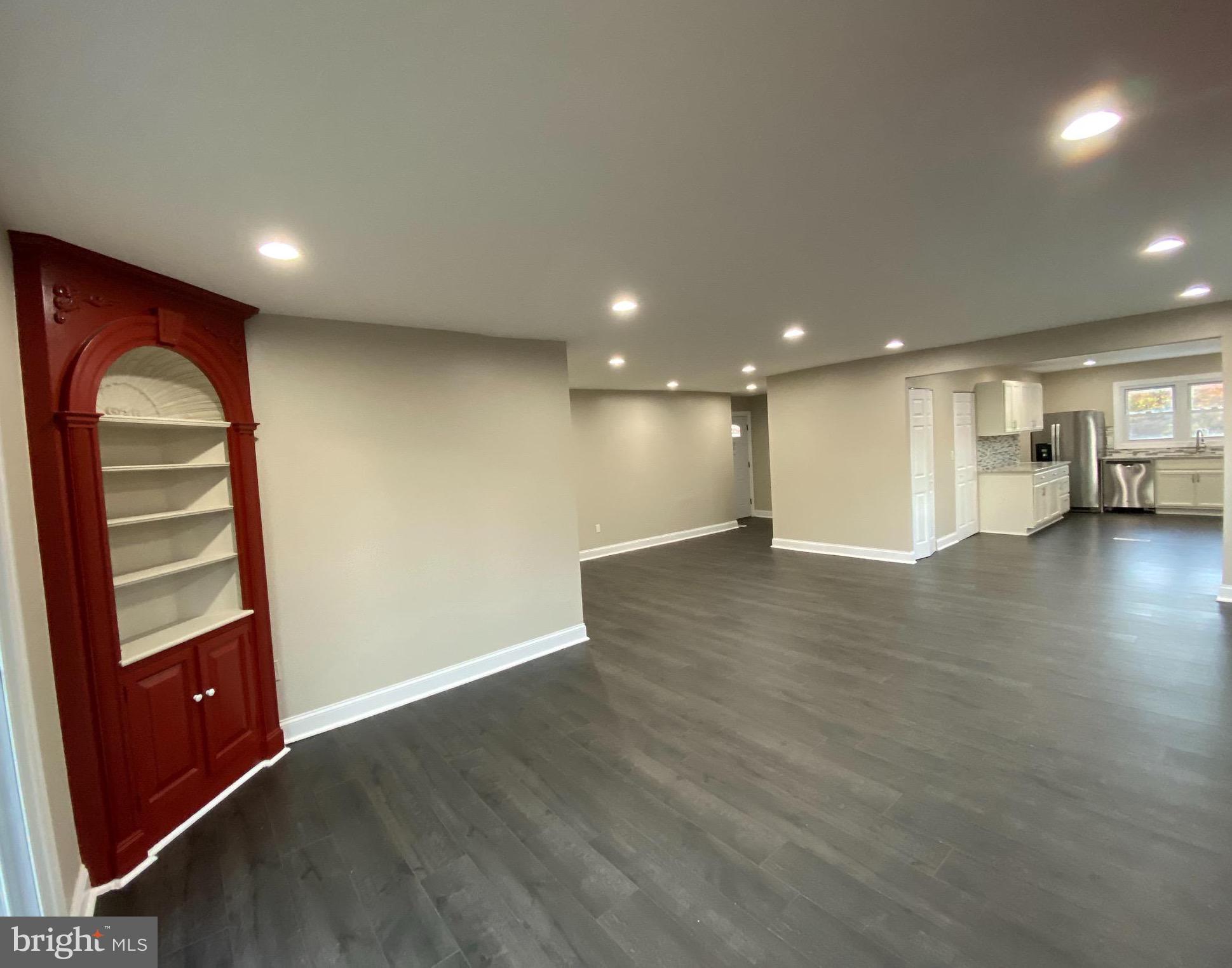 2028 North Rolling Road Baltimore, MD 21244 - Photo 17 of 64