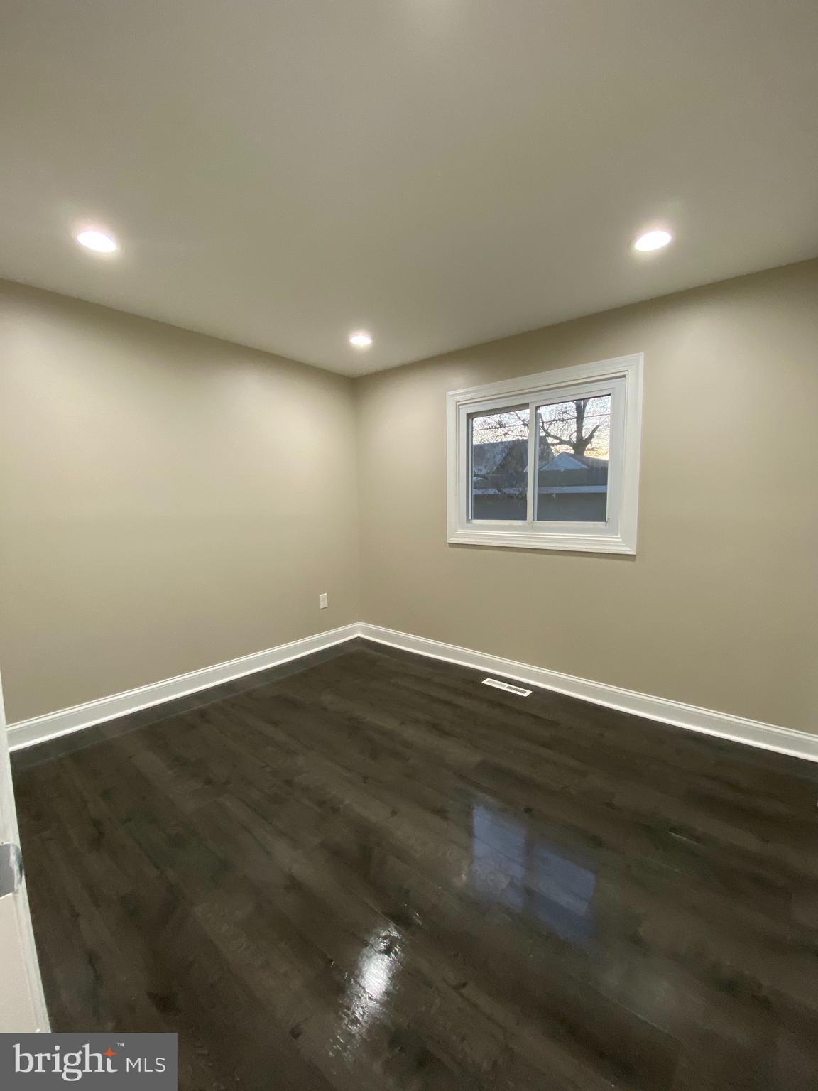 2028 North Rolling Road Baltimore, MD 21244 - Photo 41 of 64