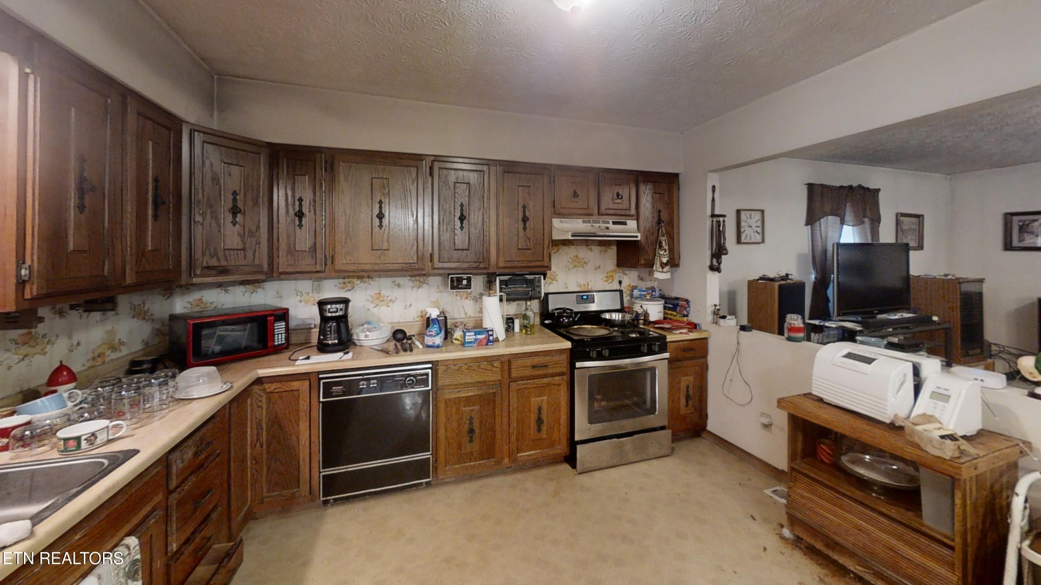 166 Nolan Lane Heiskell, TN 37754 - Photo 7 of 35