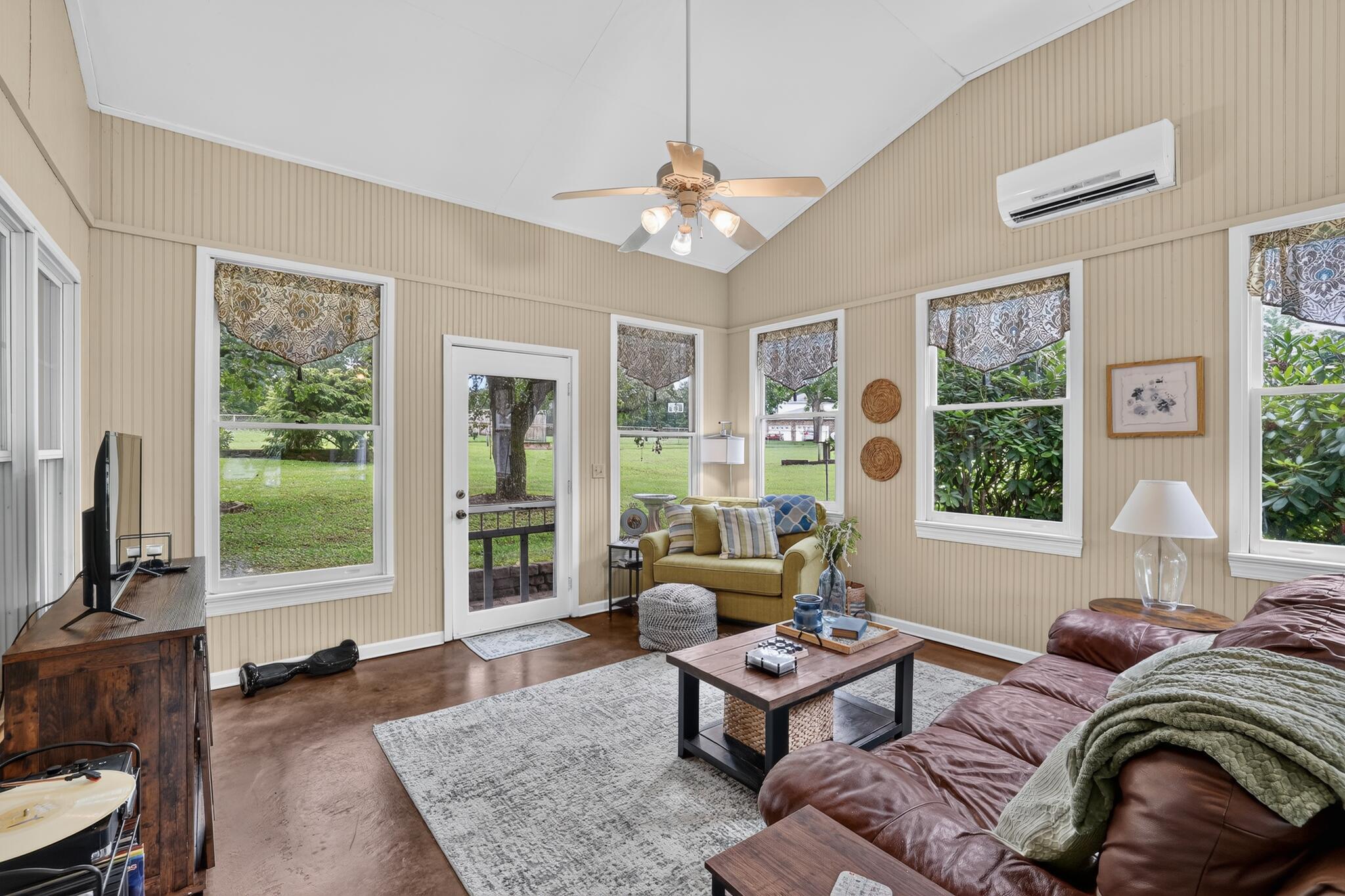 1751 Crabtree Road Hixson, TN 37343 - Photo 13 of 35 13_beyc6a3bfaa7ad208