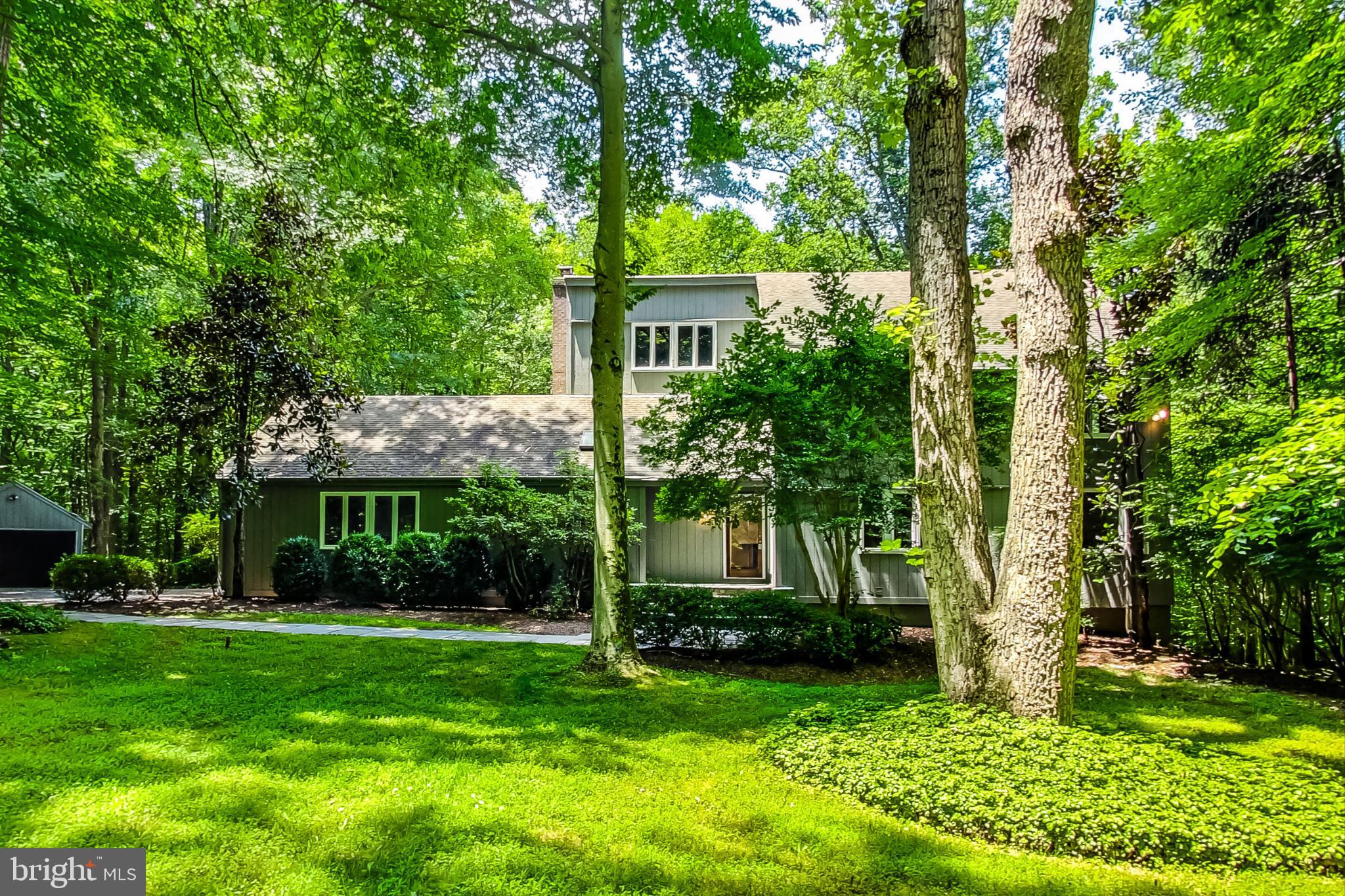 9206 Potomac Ridge Road Great Falls, VA 22066 - Photo 1 of 60 Gallery Image 1
