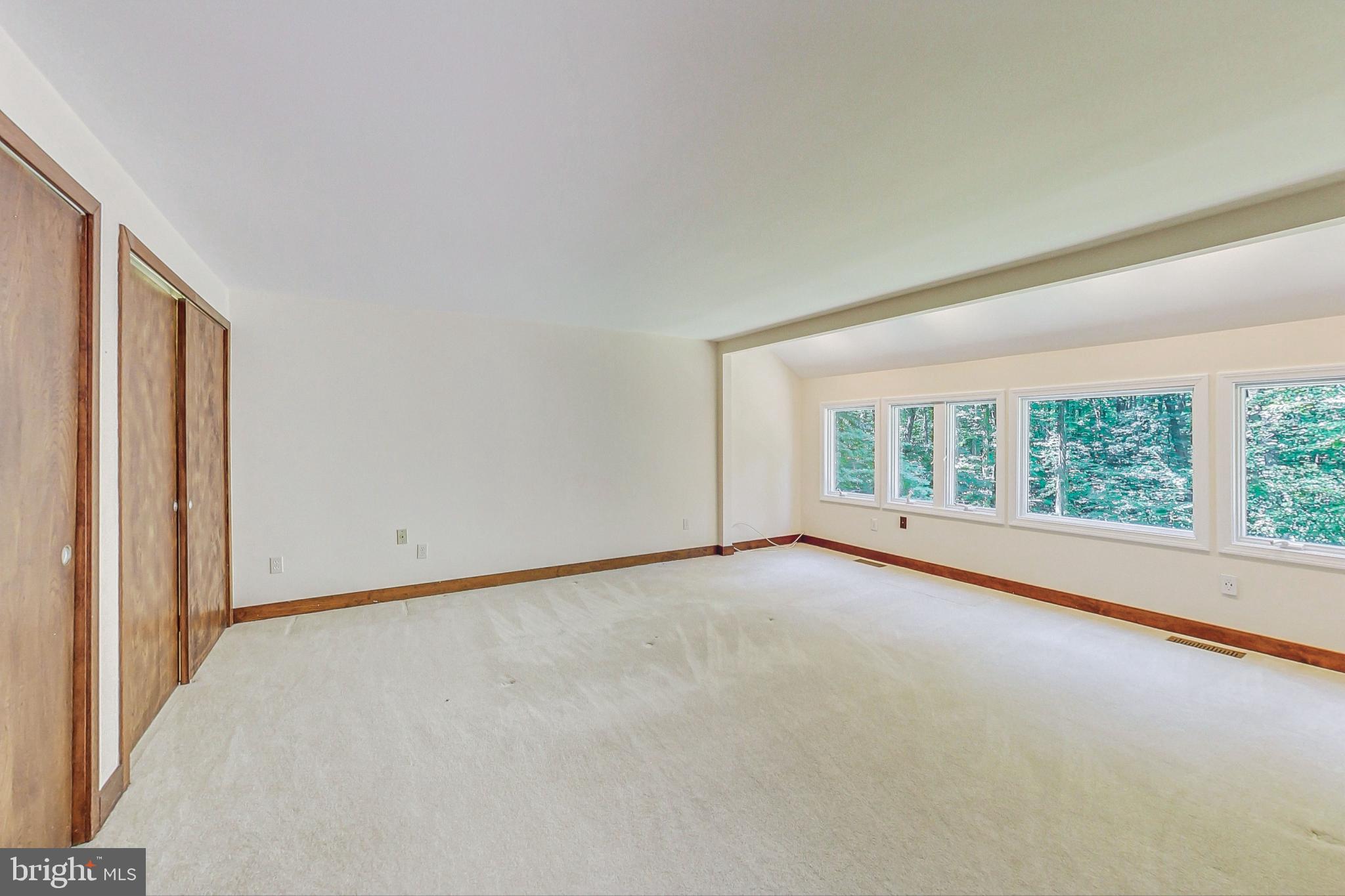 9206 Potomac Ridge Road Great Falls, VA 22066 - Photo 23 of 60 Primary Bedroom
