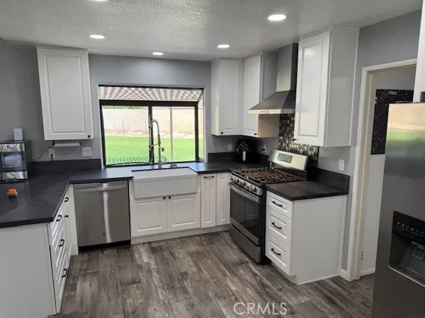 $779,000 | 19534 Kiningham Drive, Bloomington, CA 92316