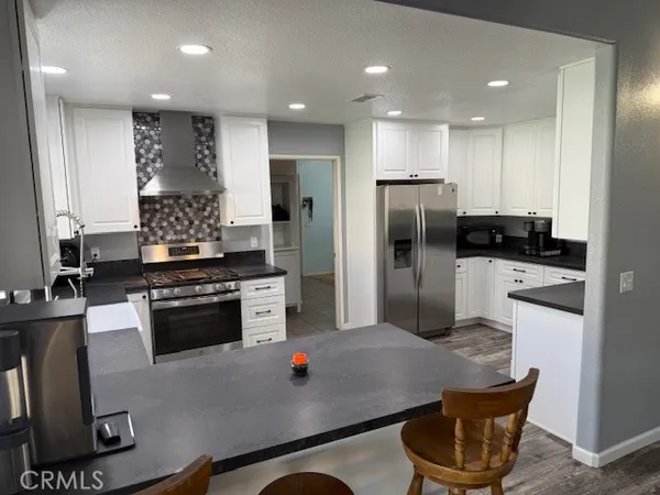 $779,000 | 19534 Kiningham Drive, Bloomington, CA 92316