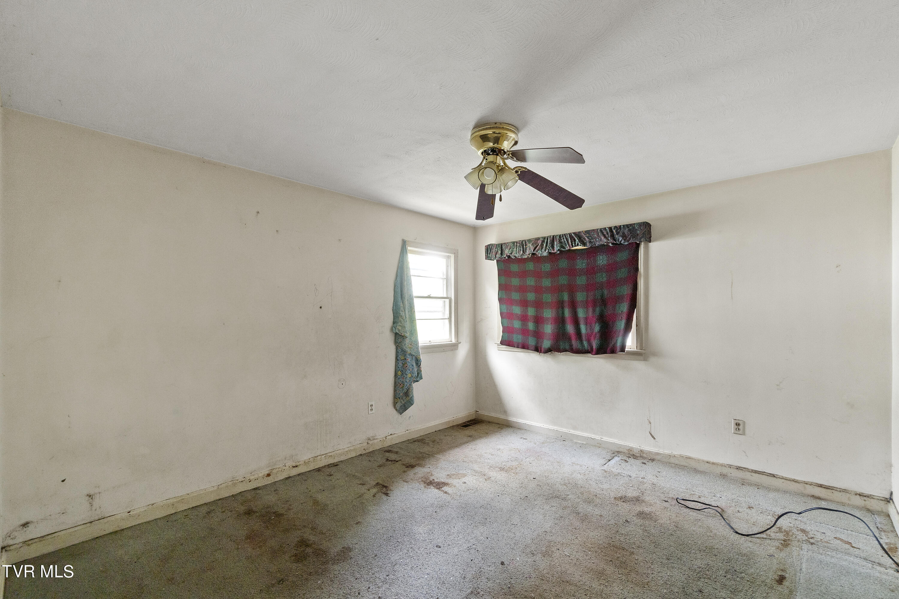 1249 Robinhood Road Greeneville, TN 37745 - Photo 18 of 38 18