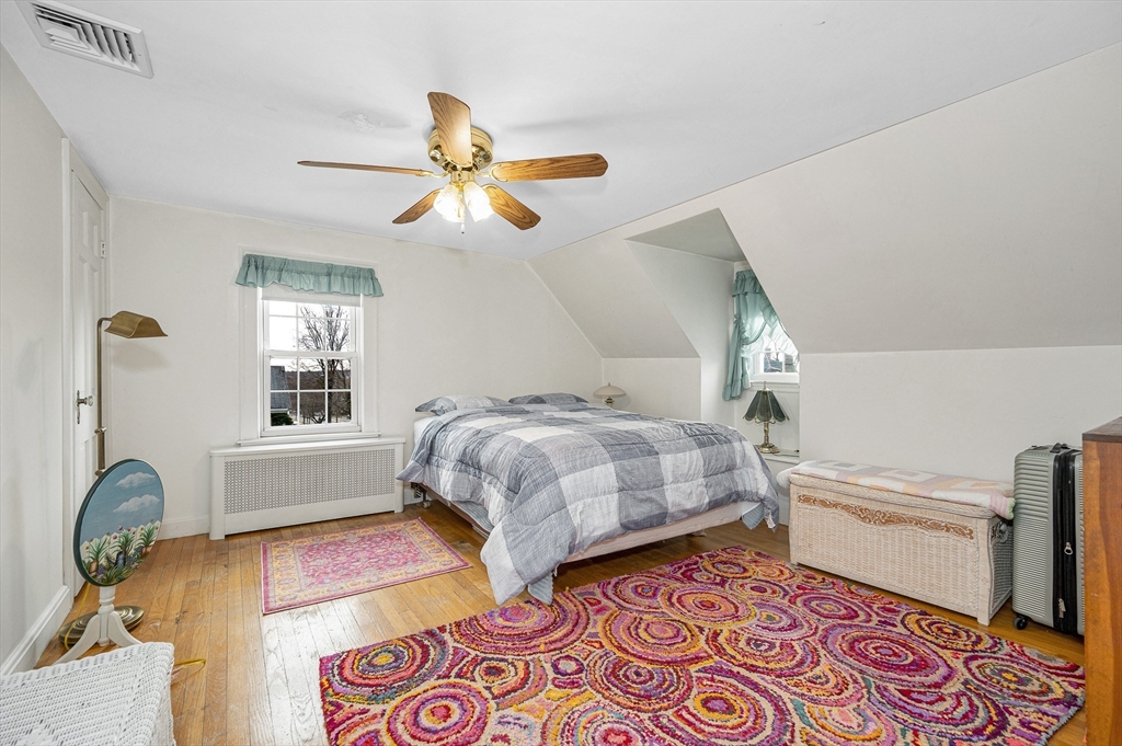 41 High Street Stoneham, MA 02180 - Photo 19 of 38