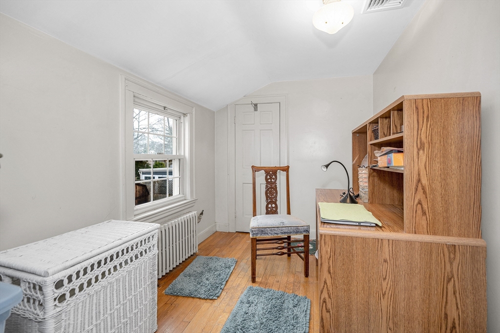 41 High Street Stoneham, MA 02180 - Photo 22 of 38