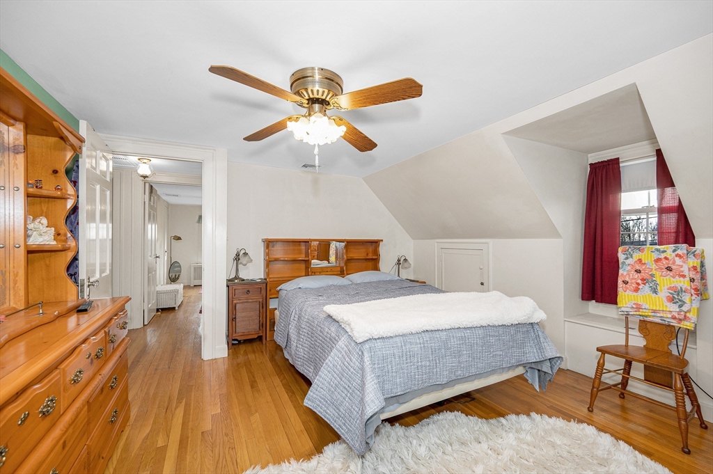 41 High Street Stoneham, MA 02180 - Photo 24 of 38