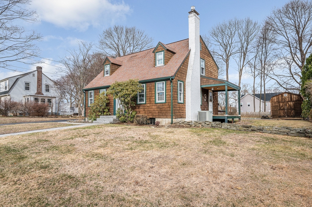 41 High Street Stoneham, MA 02180 - Photo 33 of 38