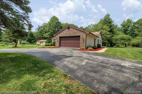 47838 Hull Road Belleville, MI 48111 - Photo 29 of 30 Gallery Image 29