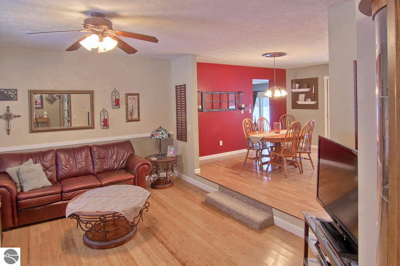 1270 Minkin Road Traverse City, MI 49685 - Photo 7 of 31 1781358-6.JPG