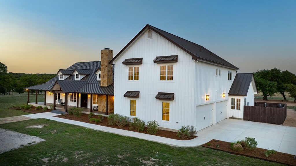 862 Grape Creek Road Fredericksburg, TX 78624 - Photo 13 of 91