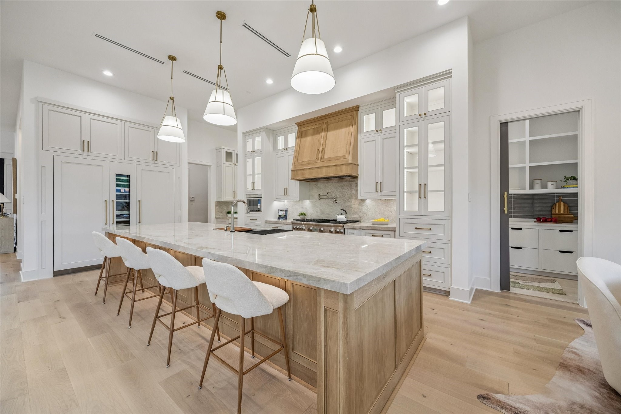 1342 Richelieu Lane Houston, TX 77018 - Photo 13 of 45