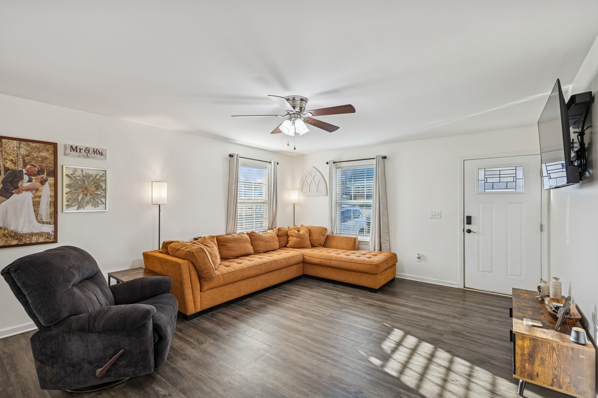460 Edgewood Street Alexandria, TN 37012 - Photo 15 of 22 a living room with furniture ceiling fan and a window
