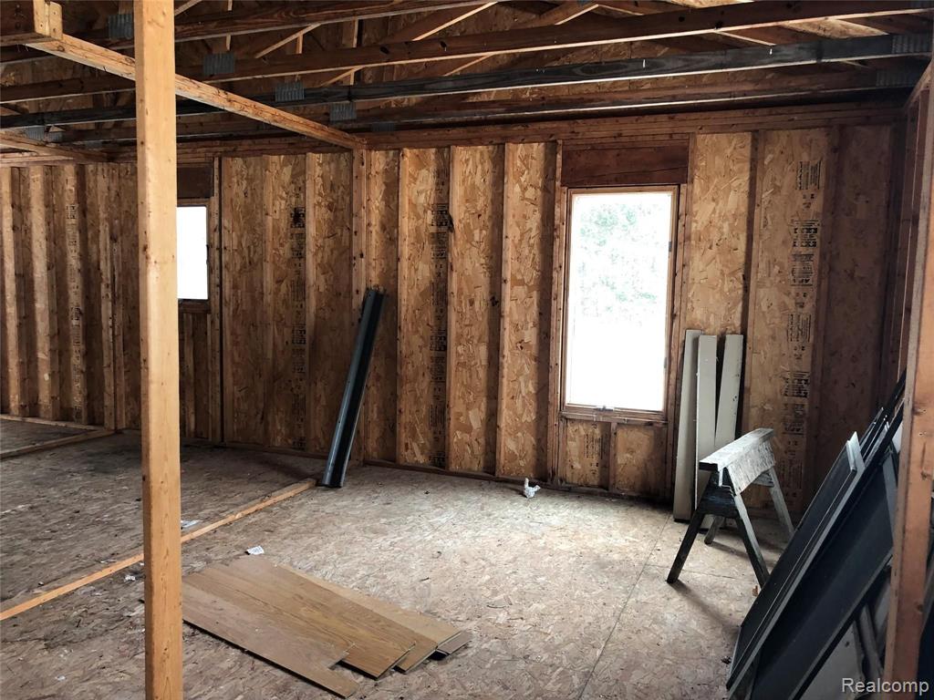9262 North Lakeshore Road Port Austin, MI 48467 - Photo 8 of 11