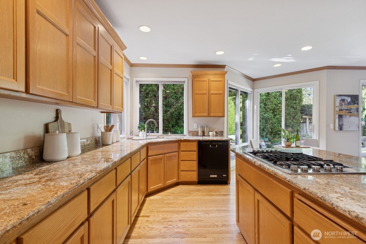 2910 213th Street Southeast Bothell, WA 98021 - Photo 13 of 39