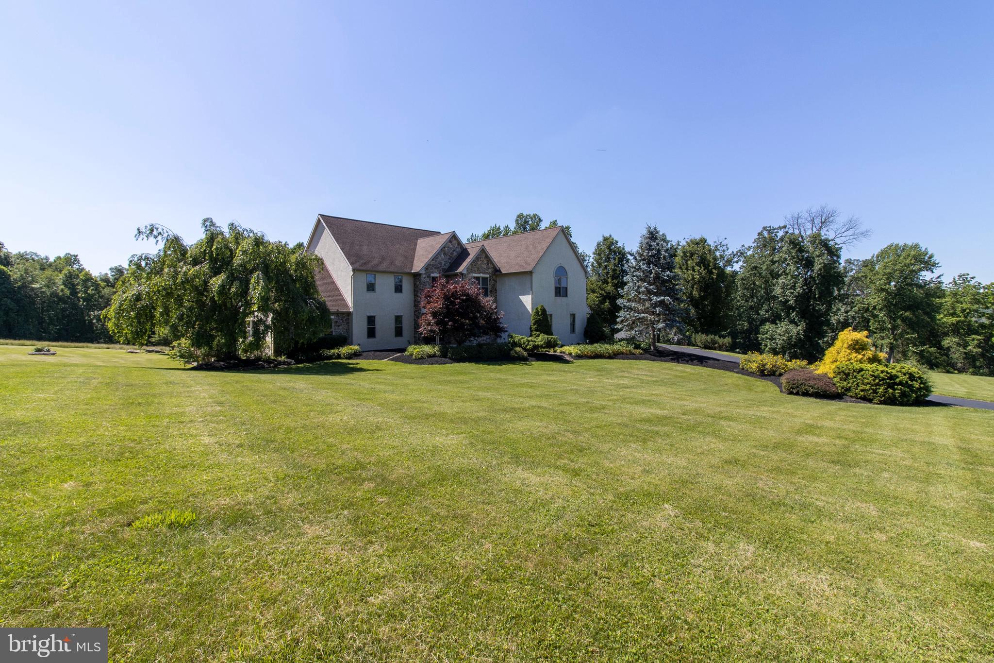 223 Hill Road Elverson, PA 19520 - Photo 4 of 53 Exterior Side