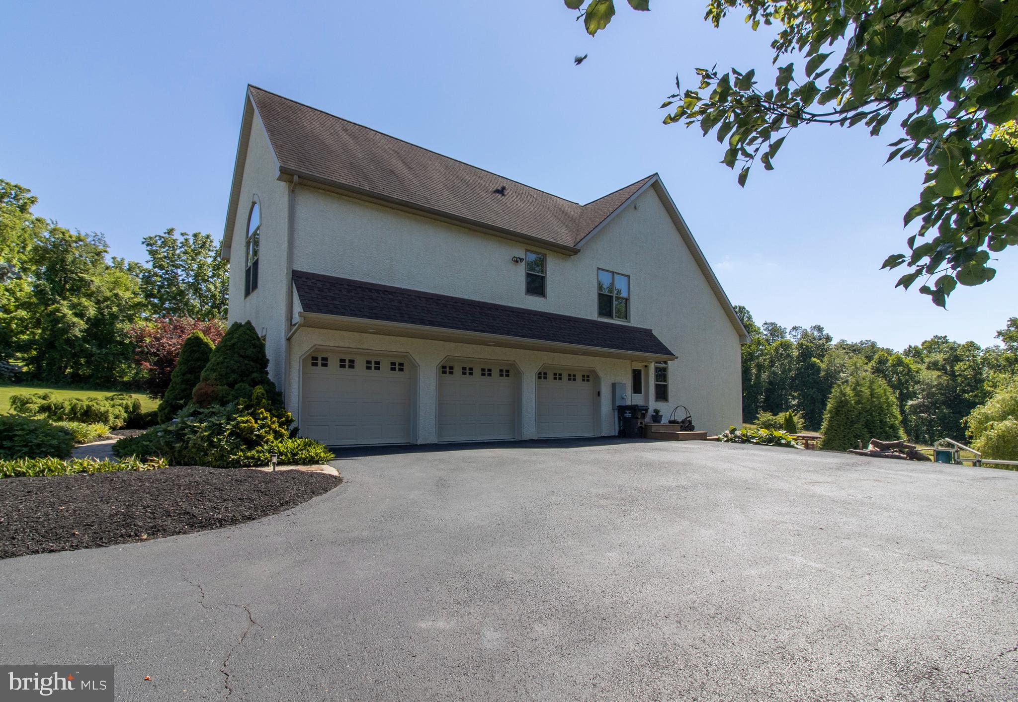 223 Hill Road Elverson, PA 19520 - Photo 46 of 53 Garage