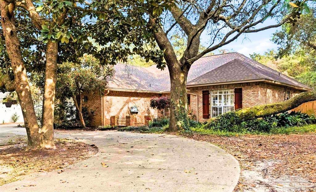 2437 West Bayshore Road Gulf Breeze, FL 32563 - Photo 8 of 62