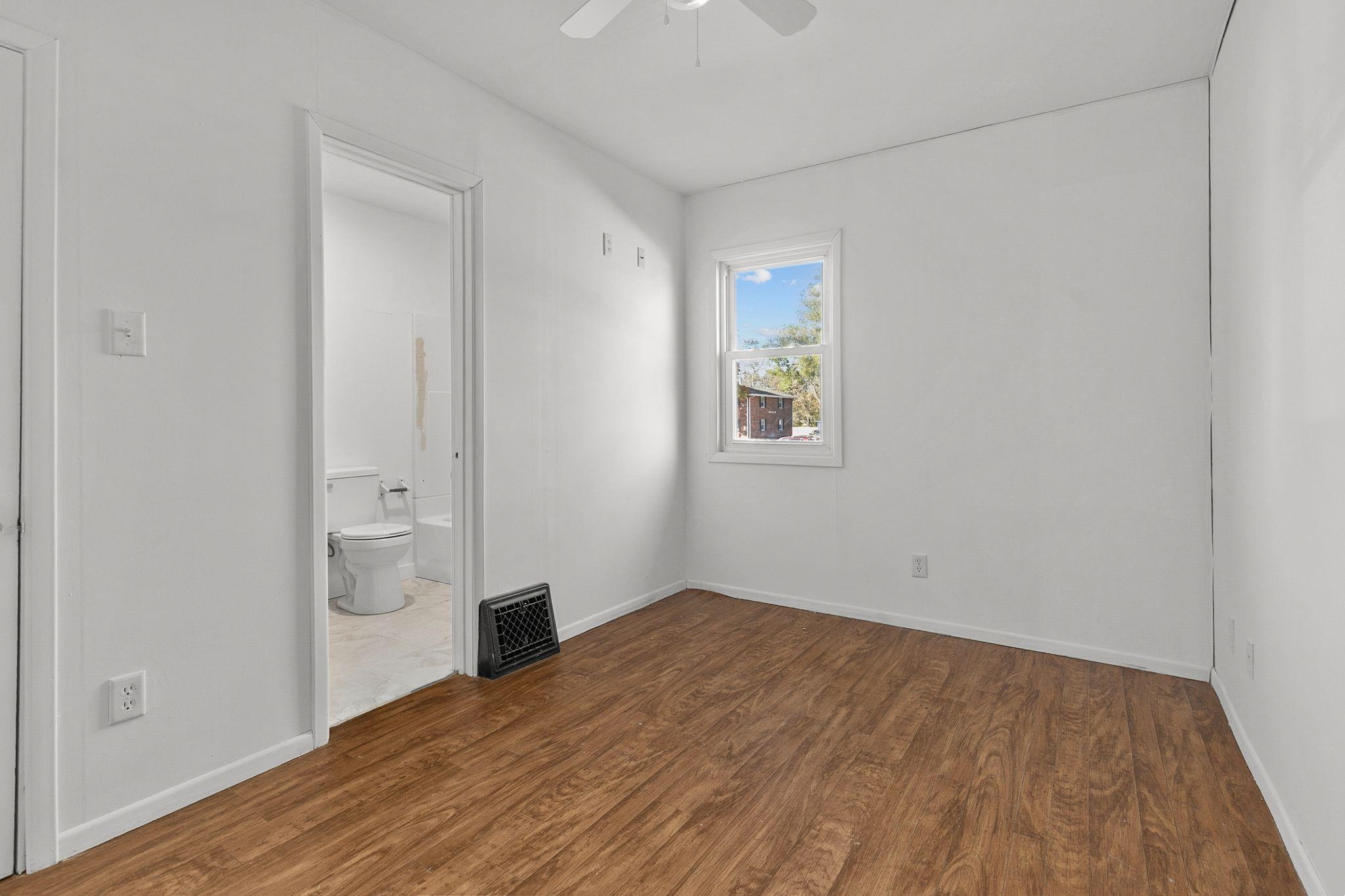 508 Tayco Street Menasha, WI 54952 - Photo 13 of 34