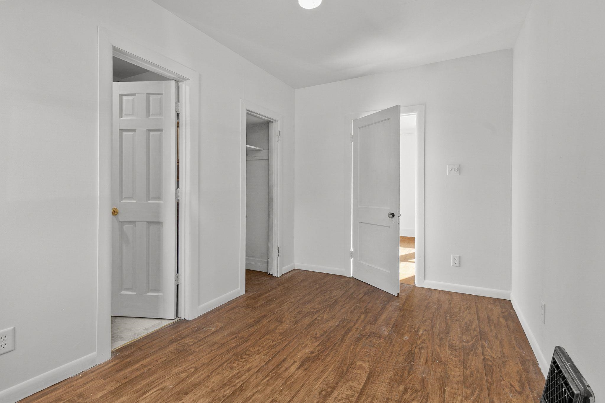 508 Tayco Street Menasha, WI 54952 - Photo 9 of 34