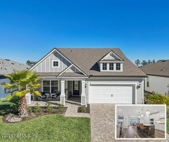 a view of a yard in front of house