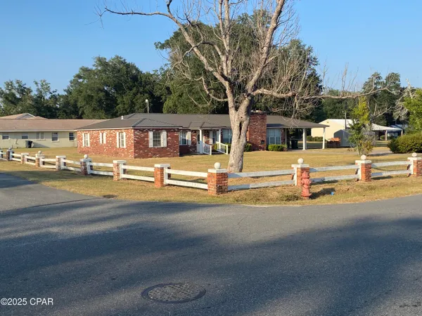 $275,000 | 6920 Florida Street, Grand Ridge, FL 32442