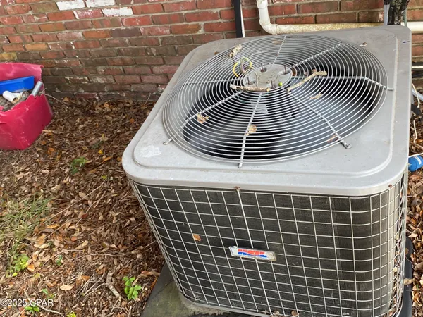 $275,000 | 6920 Florida Street, Grand Ridge, FL 32442