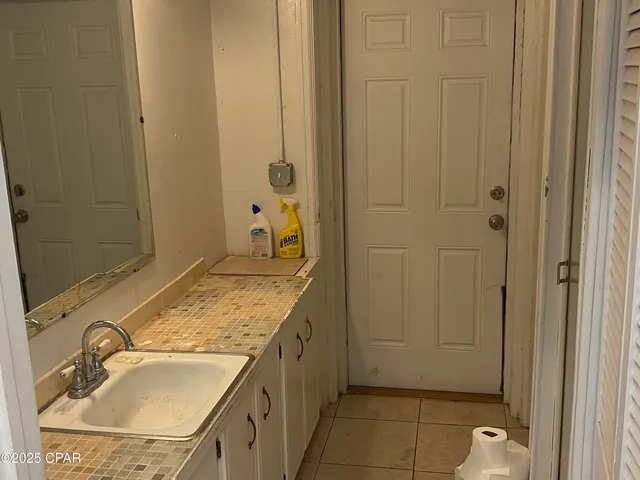 $275,000 | 6920 Florida Street, Grand Ridge, FL 32442