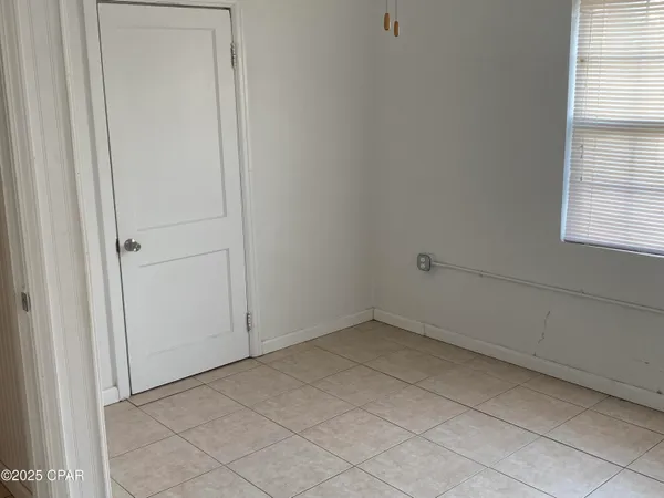 $275,000 | 6920 Florida Street, Grand Ridge, FL 32442