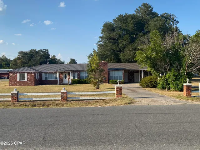 $275,000 | 6920 Florida Street, Grand Ridge, FL 32442