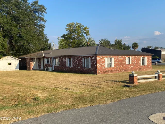 $275,000 | 6920 Florida Street, Grand Ridge, FL 32442