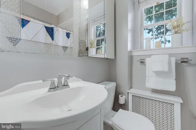 $298,000 | 3925 Davis Place Northwest, Unit B7, Washington, DC 20007