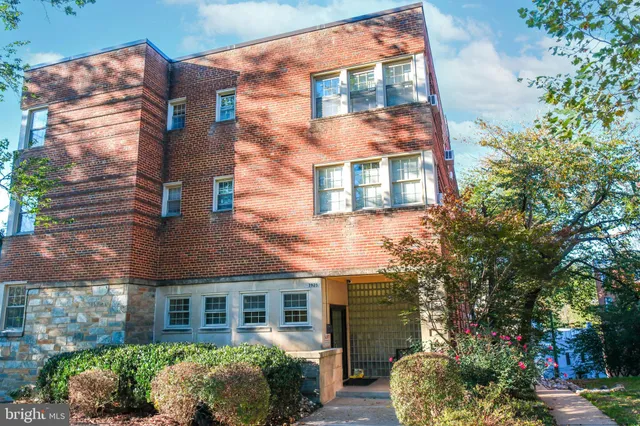 $298,000 | 3925 Davis Place Northwest, Unit B7, Washington, DC 20007