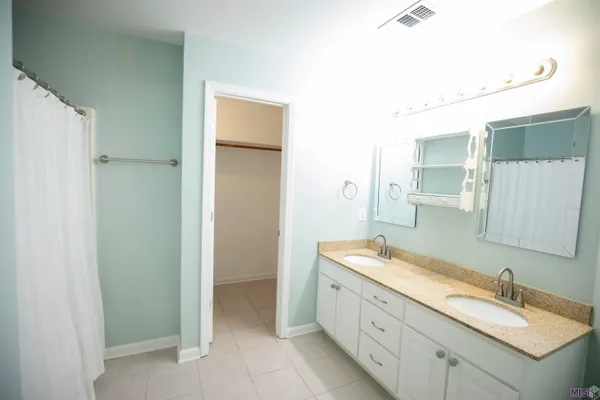 $215,000 | 12501 Hidden Ridge Drive, Walker, LA 70785