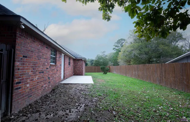 $215,000 | 12501 Hidden Ridge Drive, Walker, LA 70785