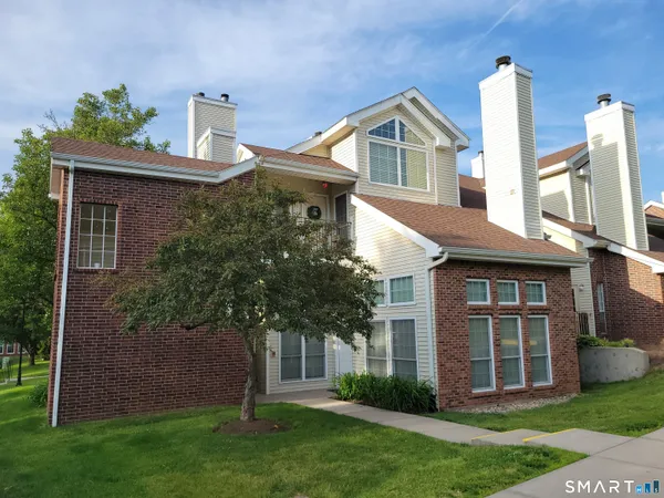 $249,900 | 131 Carriage Crossing Lane, Unit 131, Middletown, CT 06457