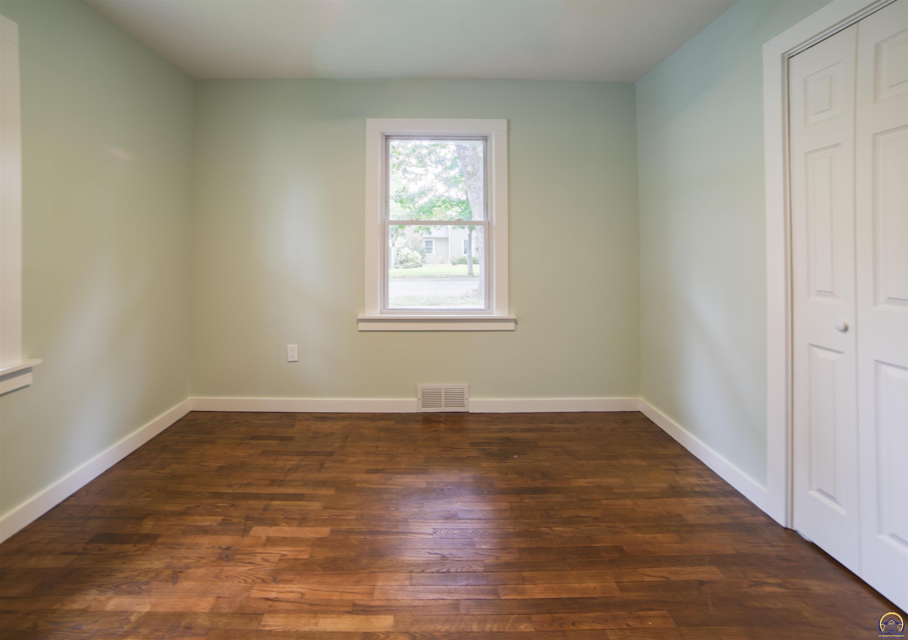604 Maple Street Wamego, KS 66547 - Photo 21 of 26