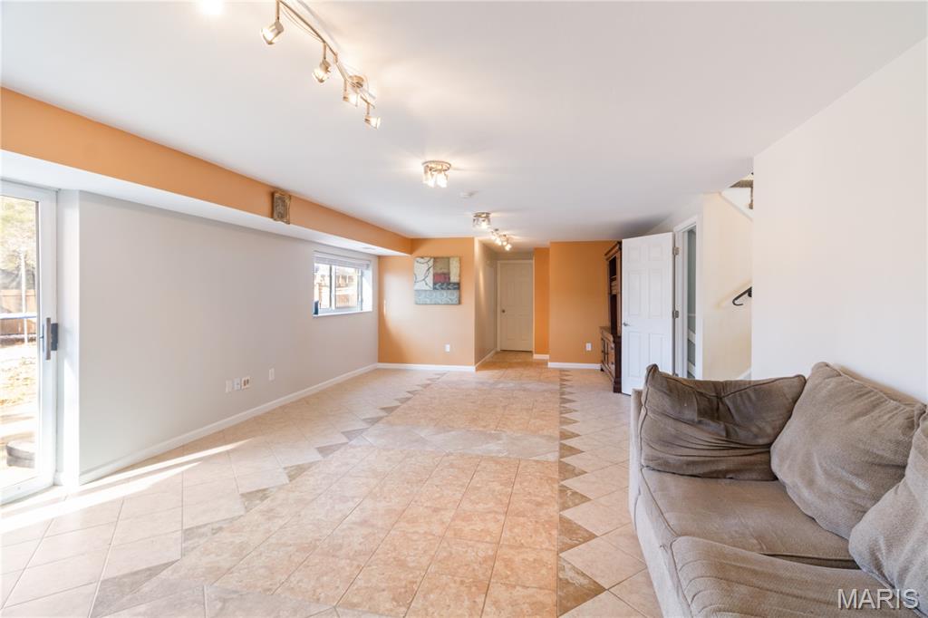 1203 Beaver Creek Road Chesterfield, MO 63017 - Photo 16 of 26