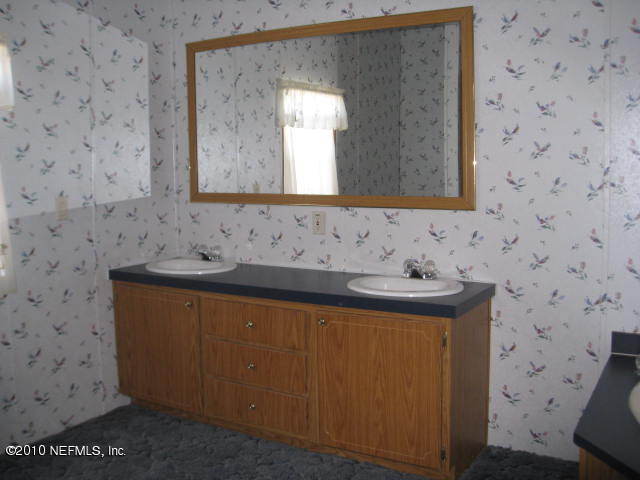 10748 Boddens Road Jacksonville, FL 32219 - Photo 22 of 31 22 double vanity