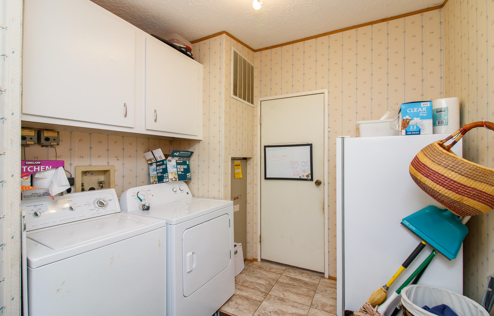 11590 Michael Road White City, OR 97503 - Photo 28 of 41 27