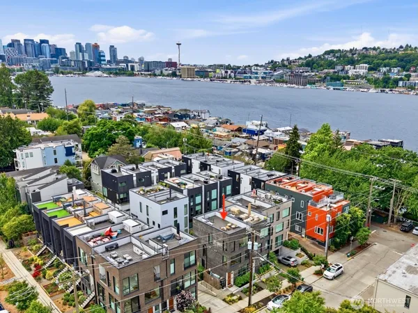 $1,099,500 | 69 East Lynn Street, Seattle, WA 98102