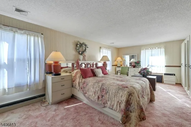 $999,999 | 4 Highfield Court, Wayne, NJ 07470